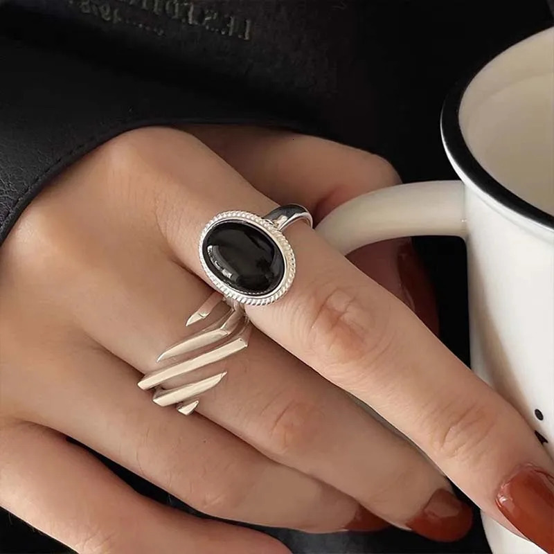 Fashion Silver Color Black Stone Rings for Women Girl Korean Simple Geometric Open Adjustable Handmade Couple Ring Jewelry Gifts 250716