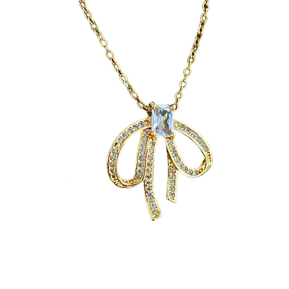 Real Gold Plated Zircon Inlaid Titanium Steel Lock Necklace Bone Chain Star Moon Design Pendant 7F0