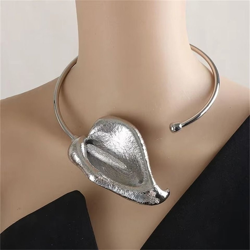 Three-dimensional Floral Open Choker Flower Modeling Exaggerated Clavicle Chain Metal Irregular Collar Choker Necklace Banquet 250716