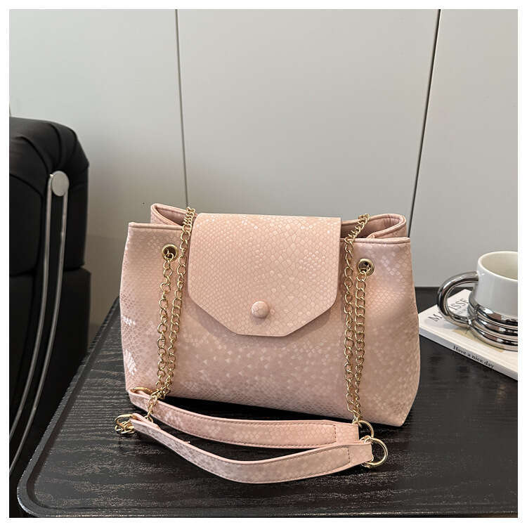 2025 New Scale Design Single Shoulder Niche Fashion High-end Simple Commuter Versatile Handbag Crossbody Bag