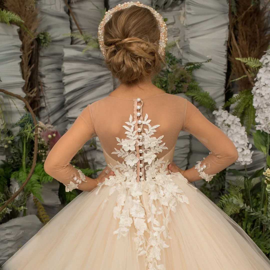 Customized Flower Girl Dress Light Champagne Pearls Floral Appliques Long Sleeve For Wedding Birthday Prom Holy Communion Gown Z250716