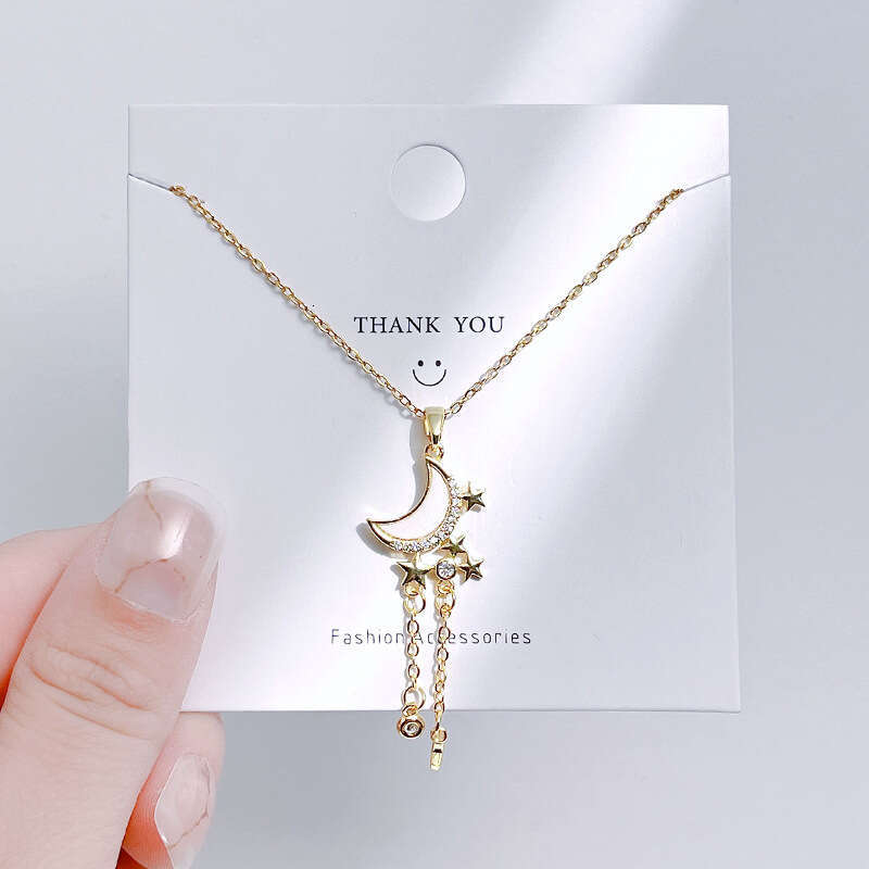 Leaf Necklace For Women Star Moon Collarbone Titanium Steel Non-Fading Elegant Versatile Personality Design Sense Neck Chain Exquisite 954