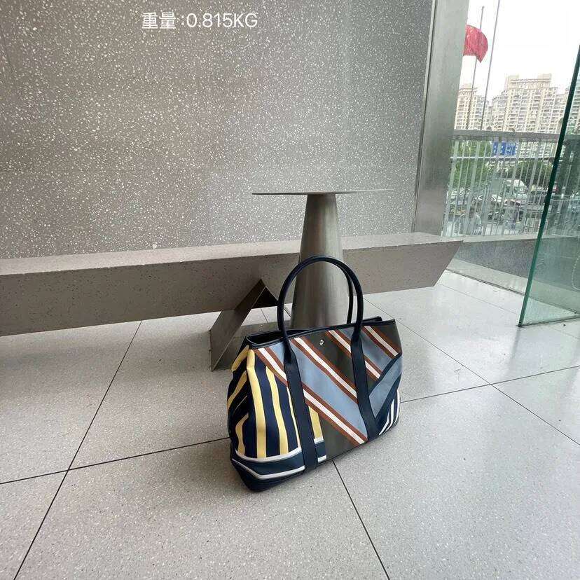 NEW Canva Large Capacity Versatile Women's Pack New Style Mother-child shoulder Underarm Bucket Bag Stripes