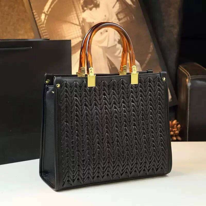 2024 New French Style Woven Bamboo Handbag Women's Crossbody High Quality Large Capacity Single Shoulder Bag