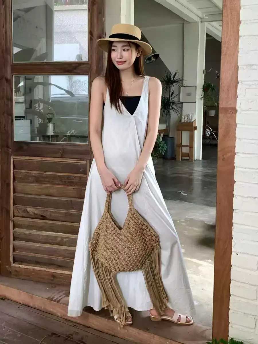 Summer 2025 StrAW Woven Tote Bag Large Capacity Casual Tassel Handbag FAshion Beach Travel Shoulder Bag for Women Z250717