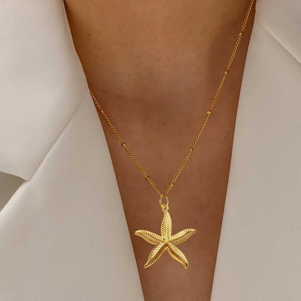 Golden Choker Women Stainless Steel Pendant Necklace Conch Starfish Bow Pendants Fashionable Womens Chunky Jewelry One Piece XJ250717