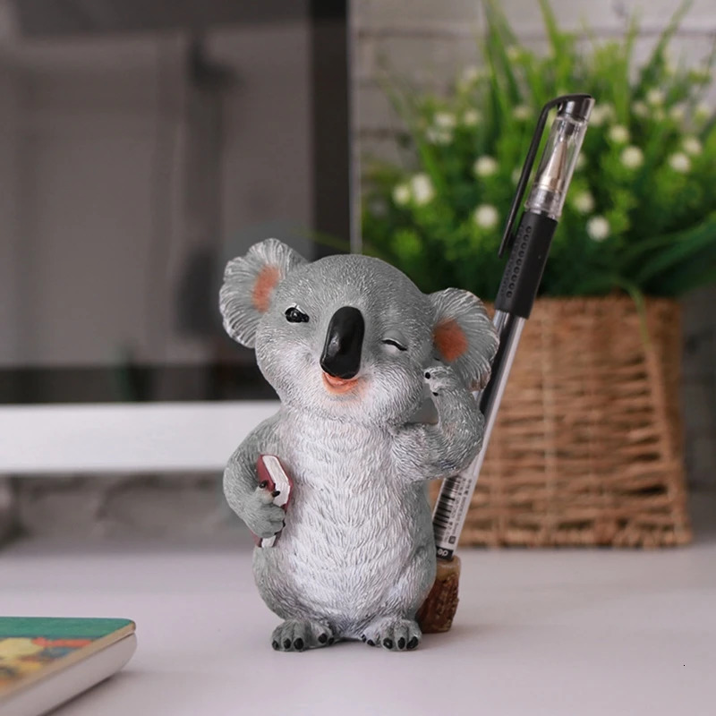 Koala Figurines Glasses Holder Resin Animal Statues Sunglasses Eyeglasses Pen Display Stand Desktop Ornament 250716
