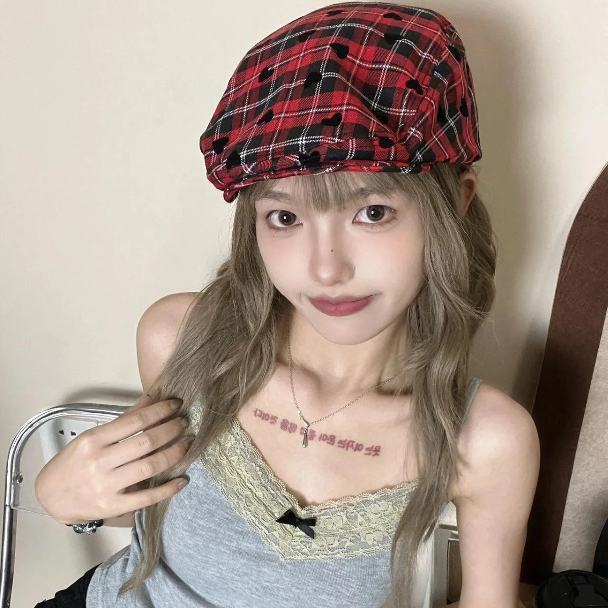 Womens Cute Hat Sweet Cool Style Japanese Star Heckered Childrens Retro Y2K Beret Versatile Artists Hat Trend Nice Ladies Cap 250716