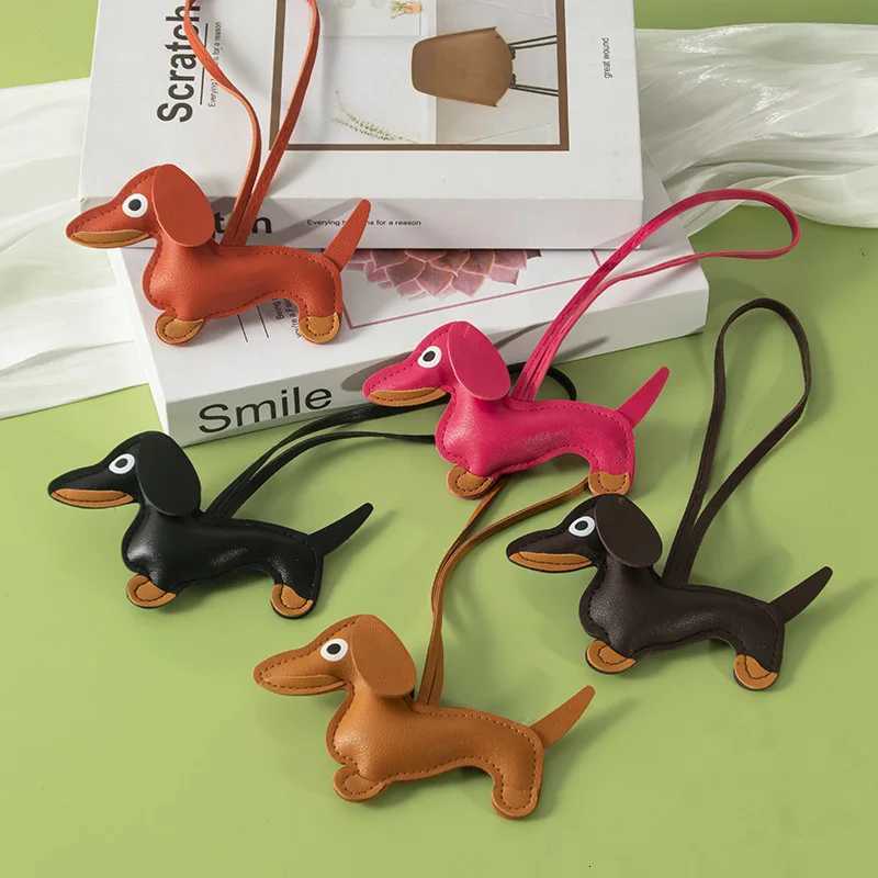 Cute Dachshund Bag Pendant PU Leather Puppy Dog Keychain Sweet Girls Women Bag Phone Pendant Trinket Car Key Ring Gift S250716