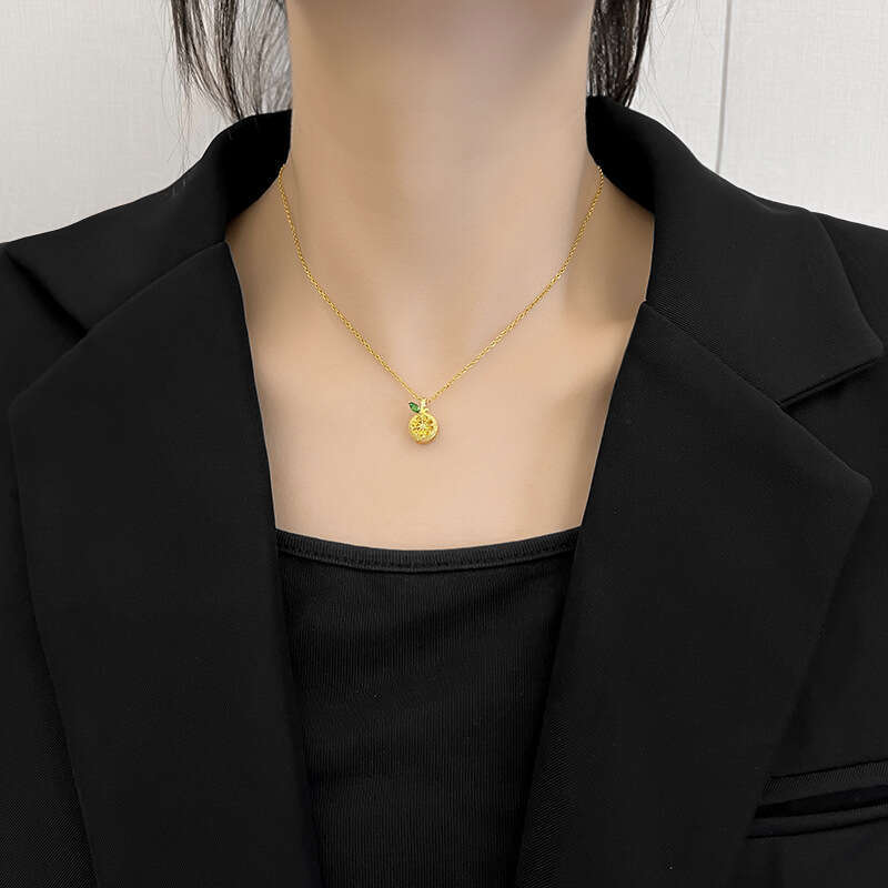 Titanium Steel Non-Fading Fresh Pendant Lemon Necklace Light Elegant Versatile Small Design Collarbone 2023 New Model 5D2