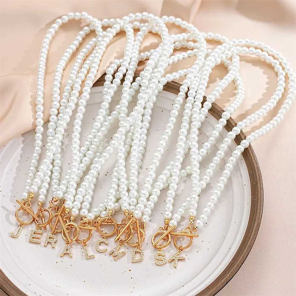Plastic Pearl Chain Buckle Necklace Set With Diamonds 26 Letter Pendant Collarbone Chain Name Necklace XJ250717