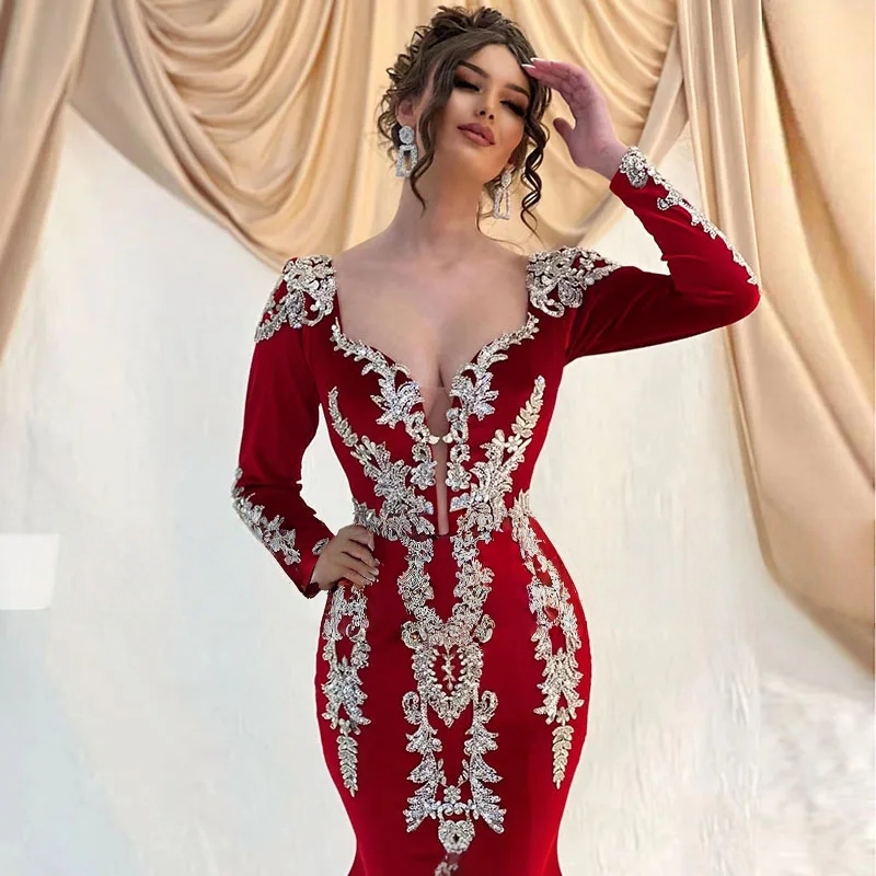Elegant Red Velvet Mermaid Prom Dresses With Gold Lace Appliques Floor Length Long Sleeves Evening Gown For Women 2025 Chic African Arabic Formal Part