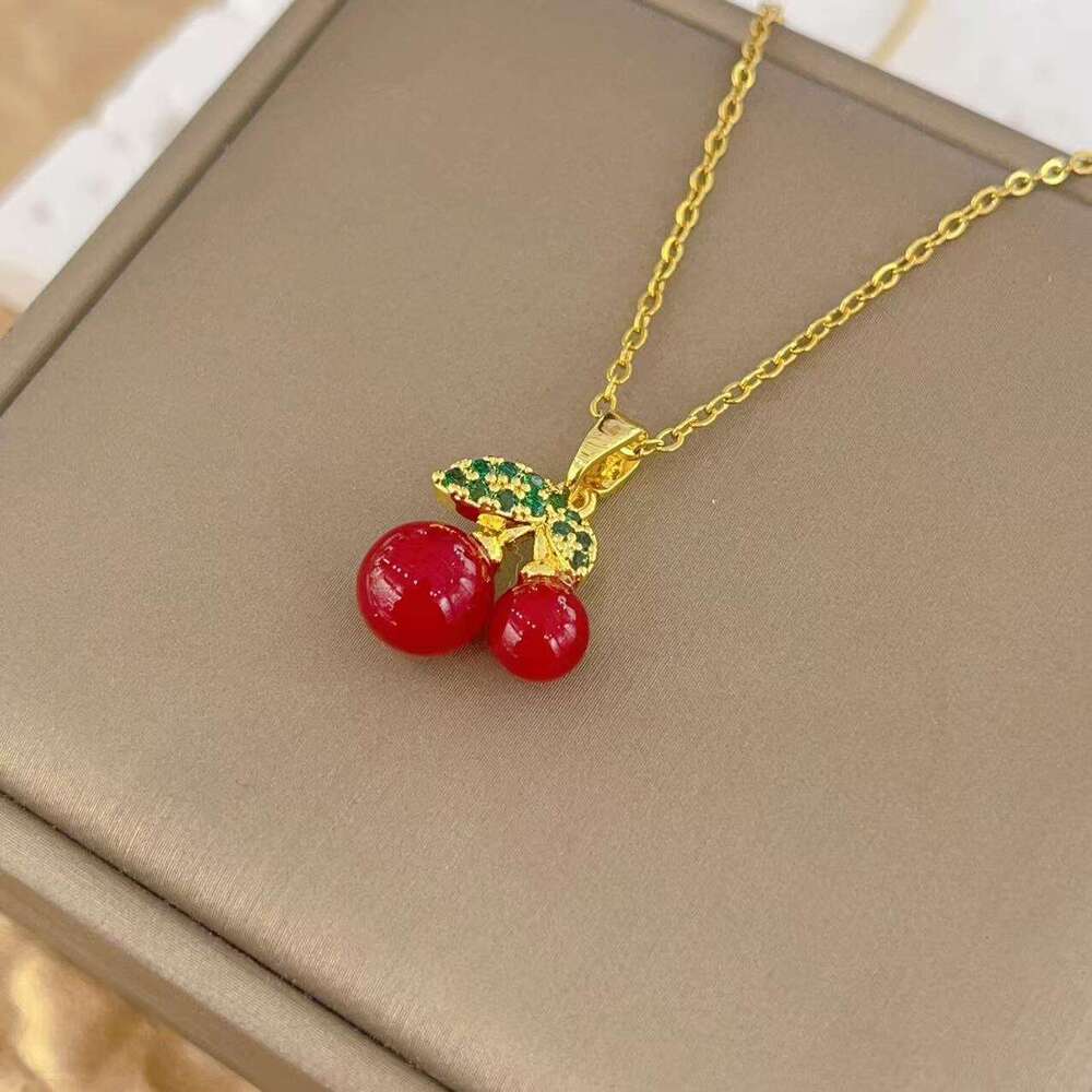 Elegant And Sweet Girl Student Cute Gift Red Cherry Fruit Necklace Collarbone Titanium Steel Chain For Women 994