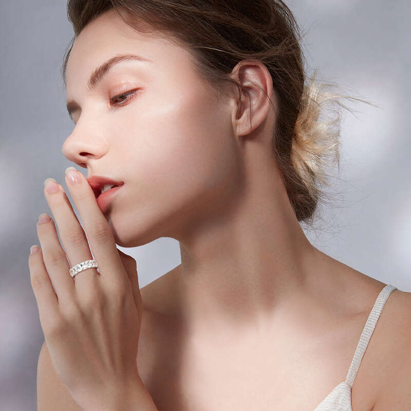 2024 New Ins Style Full Light Luxury Row Diamond Women's Fashion High-End Zircon Ring Sterling Silver 1D0