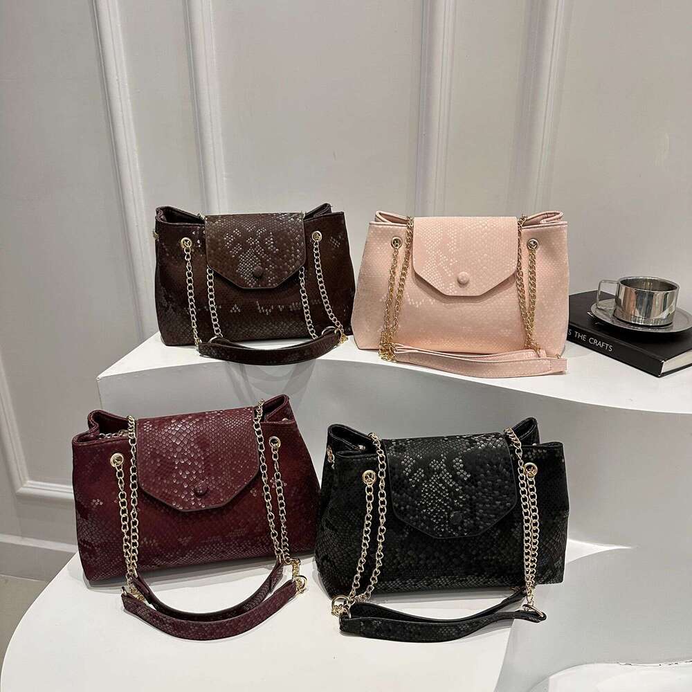 2025 New Scale Design Single Shoulder Niche Fashion High-end Simple Commuter Versatile Handbag Crossbody Bag