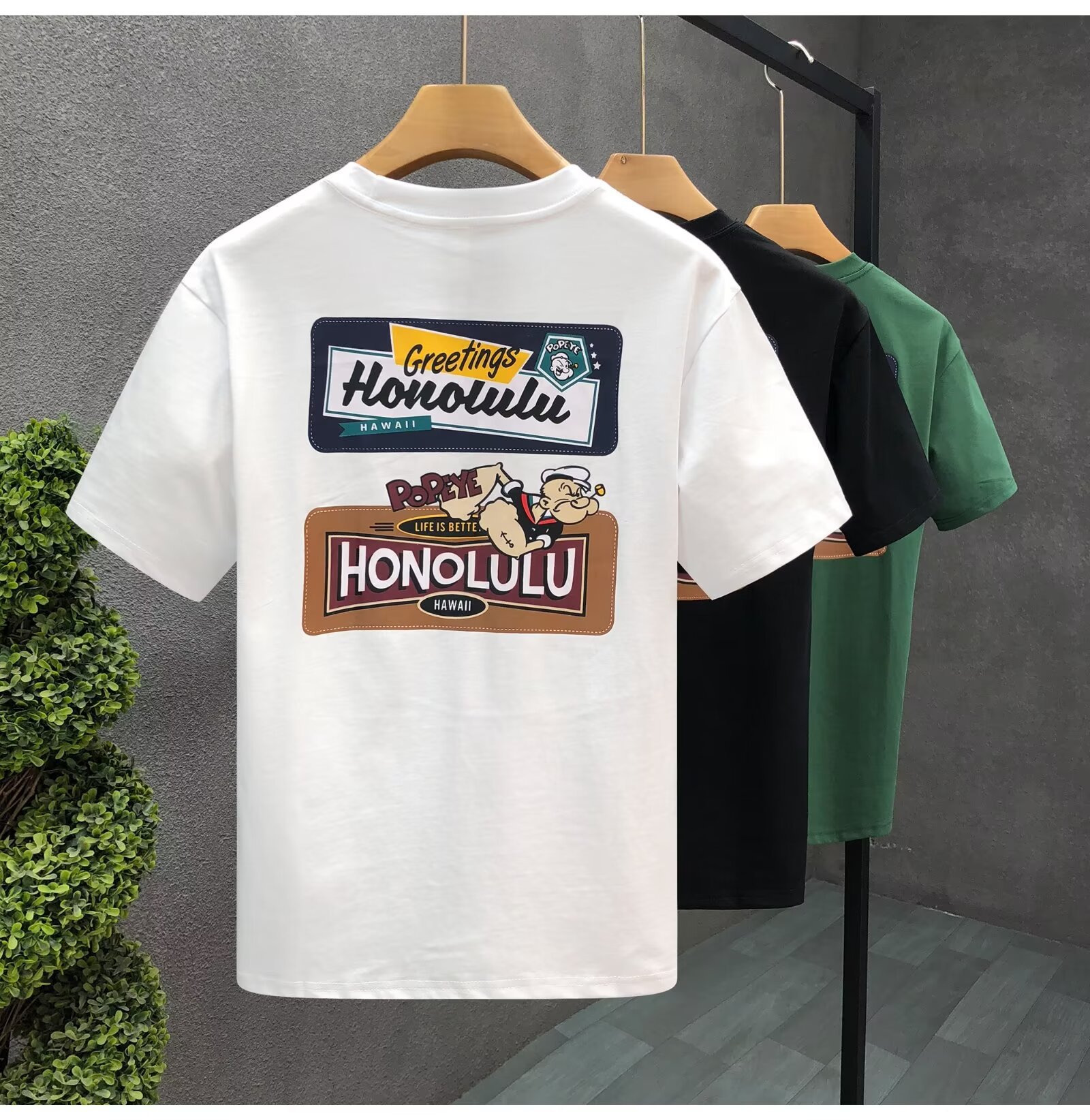 Free shipping designer T-shirt short sleeved men and women loose casual printed half sleeved Cool Fabric Bold Graphics Durable Fabric