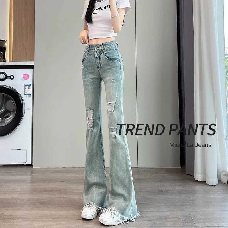 2025 New Womens Ripped Frayed Jeans Spring and Autumn High Waist Slim Slimming Horseshoe Flared Pants R250716