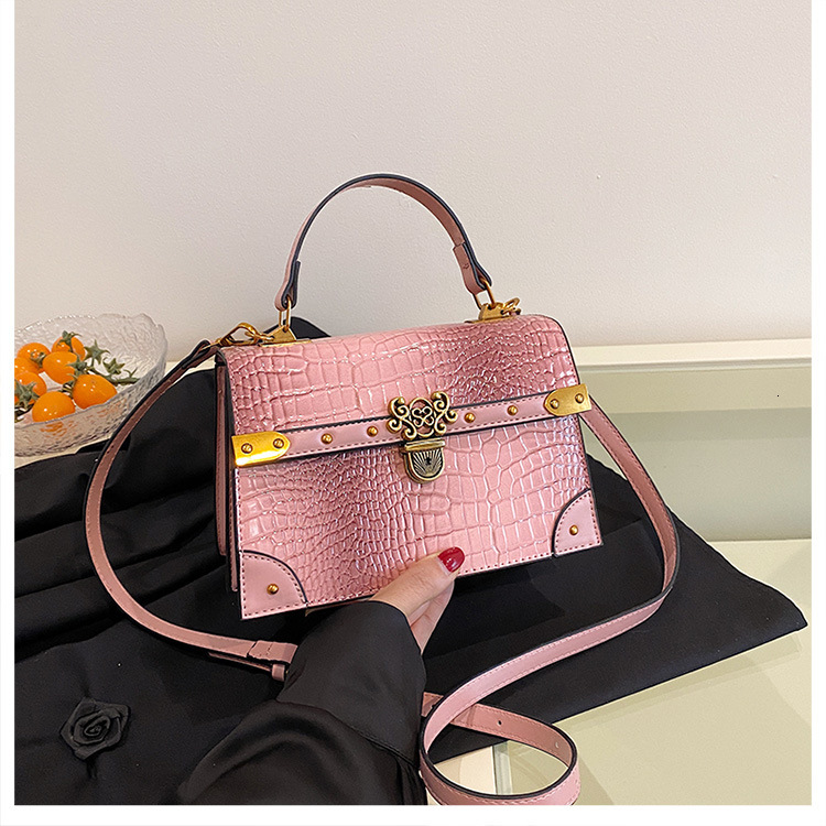 Free Shipping 2025 Summer New Designer Bag Small Square Bag High-quality Light Luxury Fashion Women's Bag Shoulder Bag Premium And High-quality S