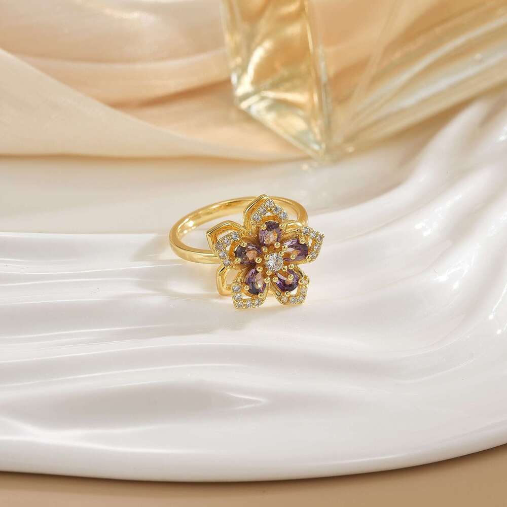 Hot Selling Rotating For Women Micro Paved Zircon Elegant Versatile Fashion Light Luxury Copper Gold Plated Ring 641