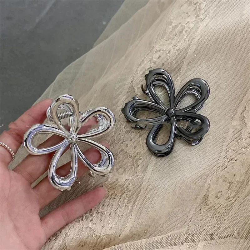 Metal Gold Silver Hollow Flower Hair Claw for Women Girls Hair Crab Clamps Ponytail Shark Clip Headdress Hair Style Accessories 250716