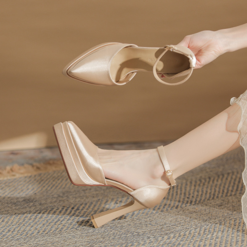 Jingang M11501 Pointed Toe Chunky Hollow Double Layer Waterproof Platform Super High Heel Single for Women 2024 Wedding Bride Shoes ddmysaturn