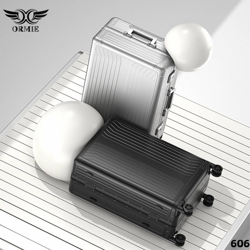 All Aluminum Travel Suitcase - Fashionable Simple Design for Men & Women