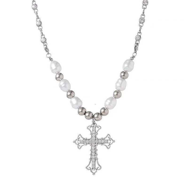2022 Trendy Pearl Cross Pendant Necklace Hip Hop Retro Men Women Religious Jewelry Boys Girls Anniversary Party Birthday Gifts XJ250717