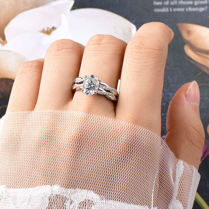 Hot Selling D Color Moissanite Stacking S Sterling Silver 2 fashion Pigeon Egg Twist Arm Light Luxury Ring 490