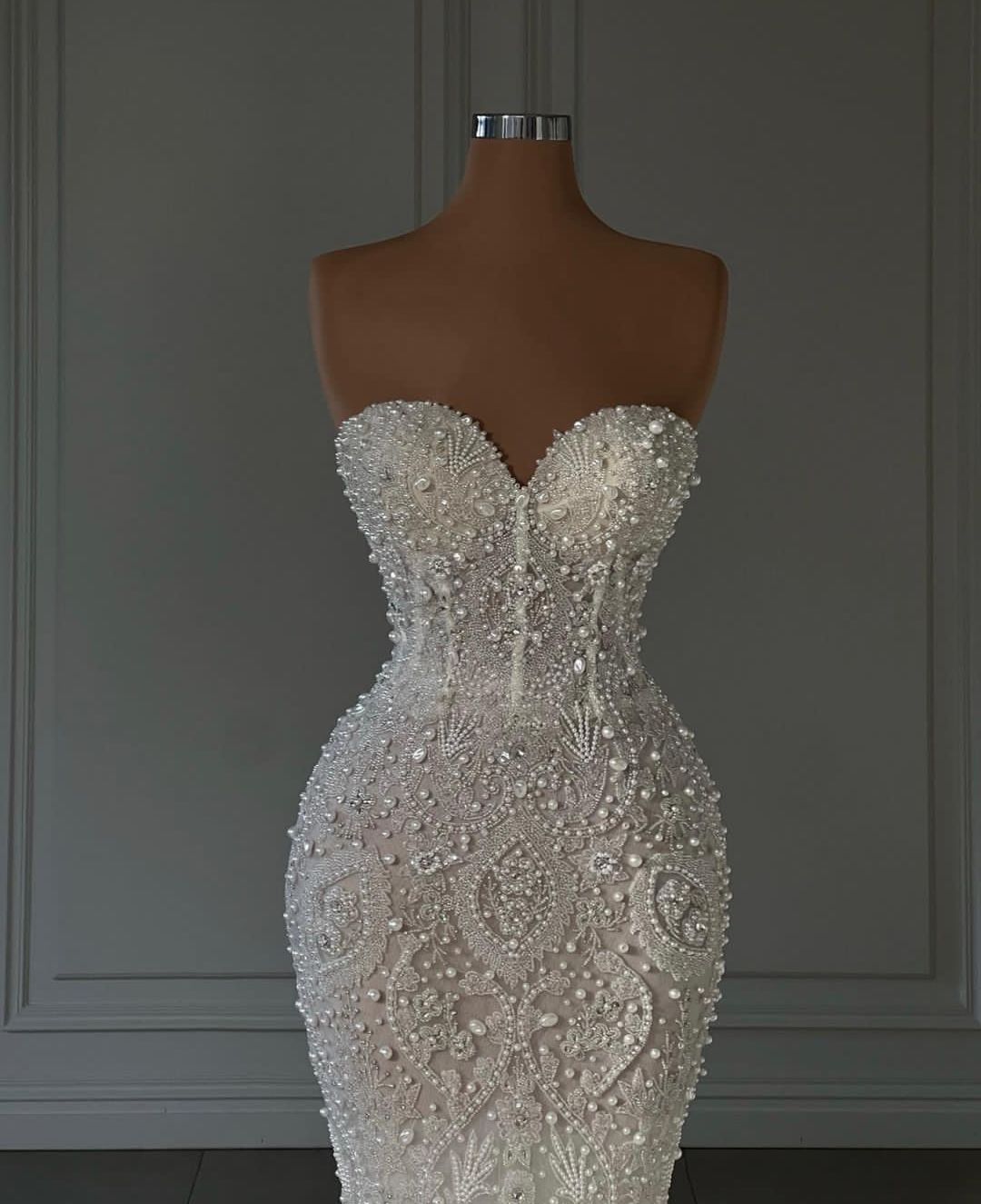 Elegant Prom Sleeveless Strapless Sweetheart Appliques Sequins Beaded Pearls Dresses Lace Floor Length Evening Dress Plus Size Custom Made D21 ZD19