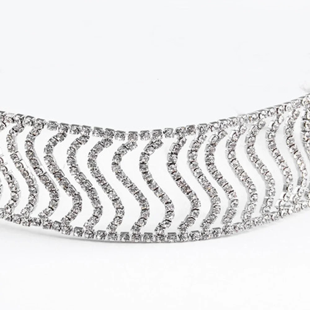 Stonefans Geometric Hollow Rhinestone Choker Necklace for Women Fashion Short Chain Crystal Collar Necklace Night Club Jewelry 250716