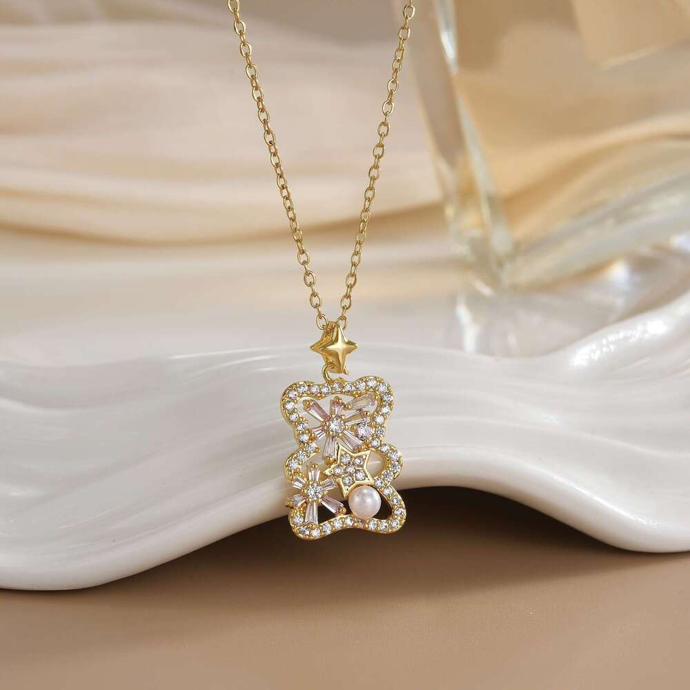 Gold-Plated Copper Micro-Paved Zircon Bear Cookie Design Necklace Collarbone Chain Jewelry Accessories 4A2