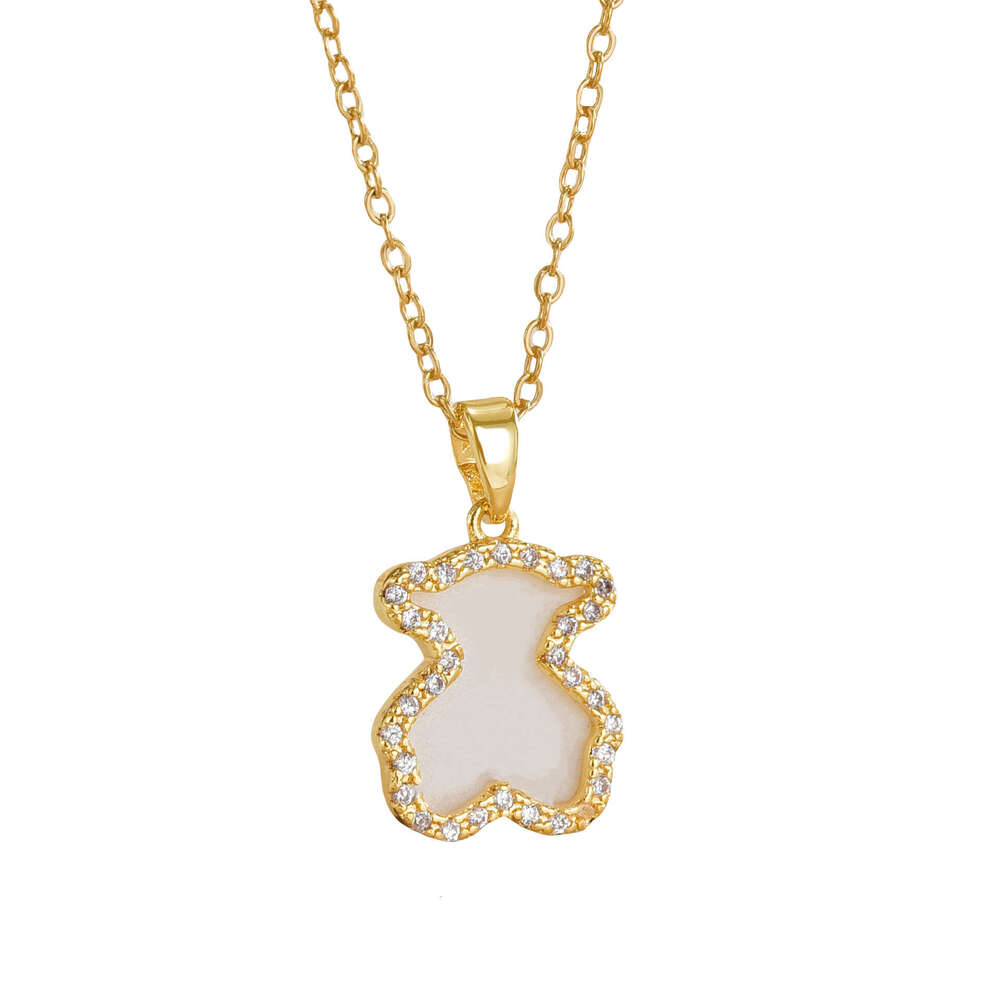 Necklace For Women, Light , Niche Acrylic Bear, New Fashionable Versatile Titanium Steel Accessory 73D