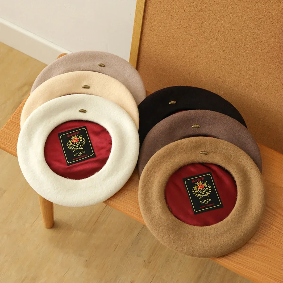 Womens Winter High Quality Wool Beret Metal Copper Buckle Solid Color Painter Hat Satin Embroidery Vintage Beanie Hat 250716