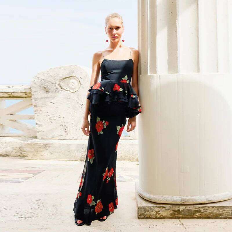 Women's Elegant Knitted Long Dress Blue Luxary Suspenders Sleeveless Backless Straight Through Robe 2025 New Lady Party Clothing