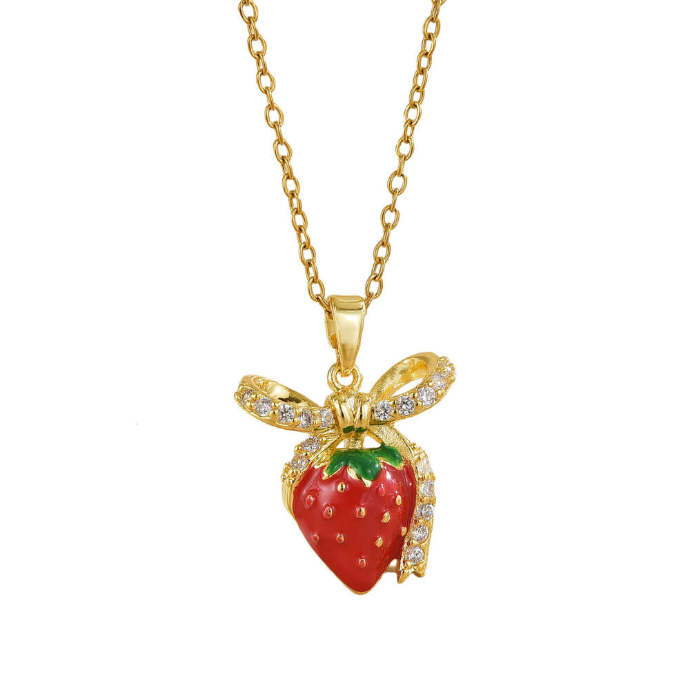 Internet Celebrity Fresh Strawberry Necklace For Women Red Versatile High-End Jewelry Niche Design Spring Summer Titanium Steel Collarbone Chain 98D