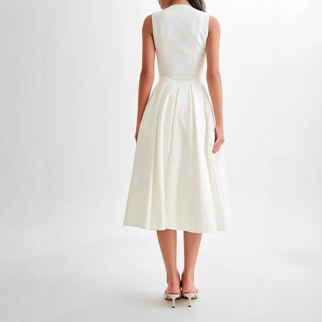 Summer New Women's V-neck Sleeveless Slim Dress Gown