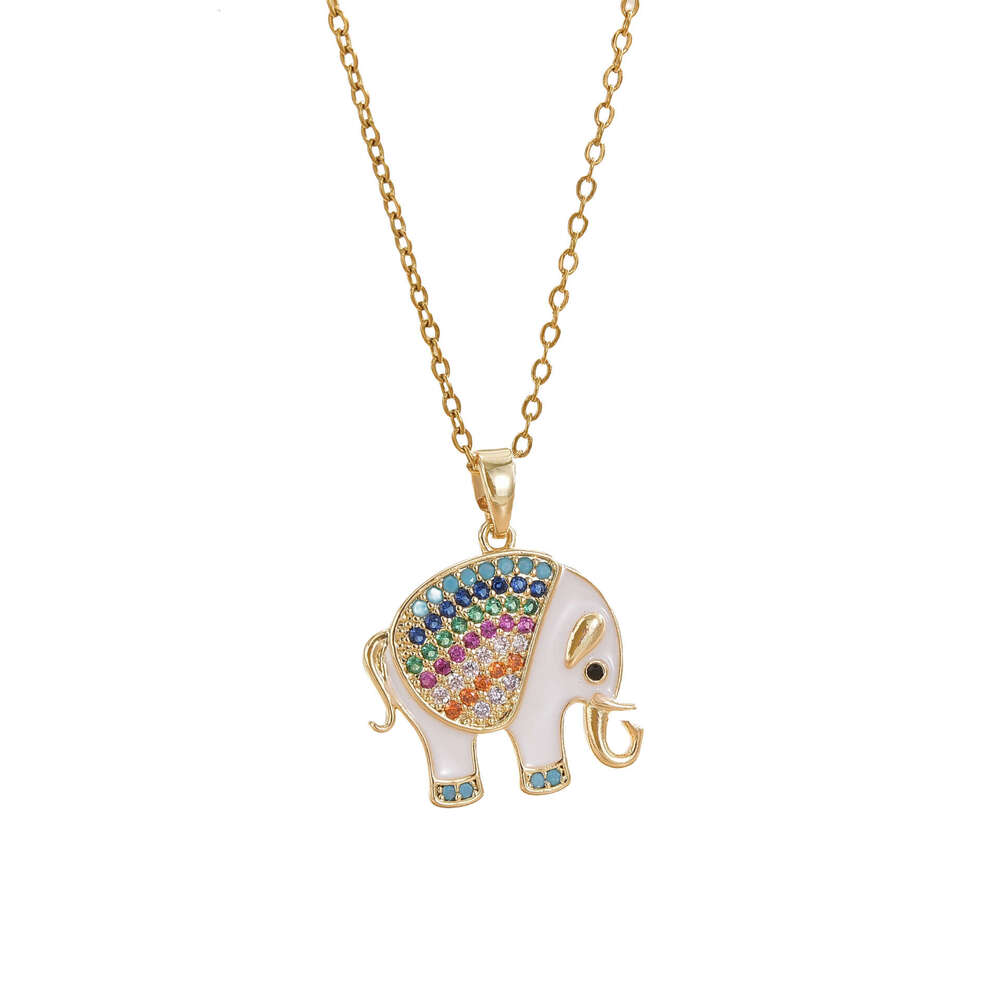 High-End Micro-Inlaid Zircon Copper Gold-Plated Pendant Necklace For Women Fashion Versatile Clavicle Chain Jewelry B75