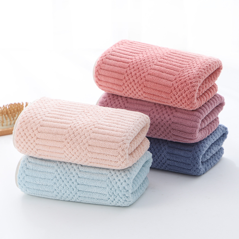 8 sets of high - quality 100% coral fleece towel sets including bath and face towels for beach and hotel use The quality is excellent and the texture 