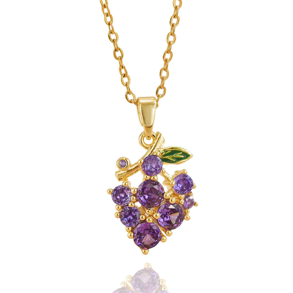 Purple Grape Necklace For Women, Niche Light Fashion Titanium Steel Non-Fading Collarbone Chain With Micro-Inlaid Zircon Pendant Accessories 22F