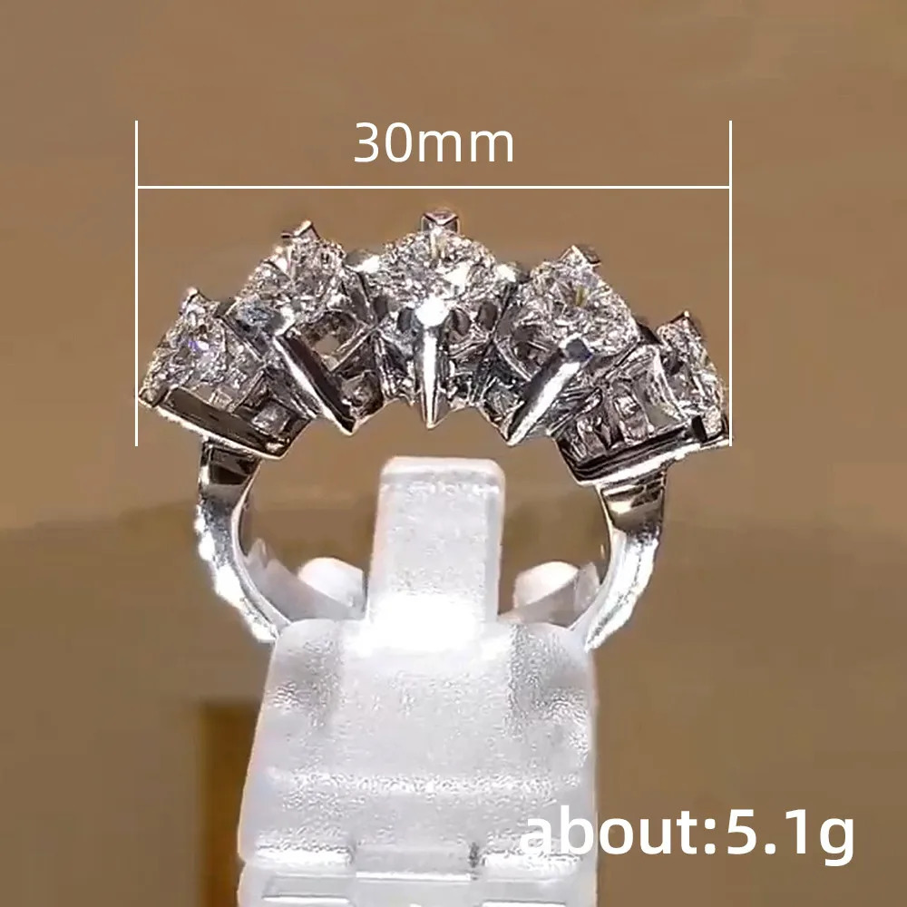 Huitan Brilliant 5 Round Cubic Zirconia Womens Rings for Engagement Wedding Silver Color Band Trendy Jewelry 250716