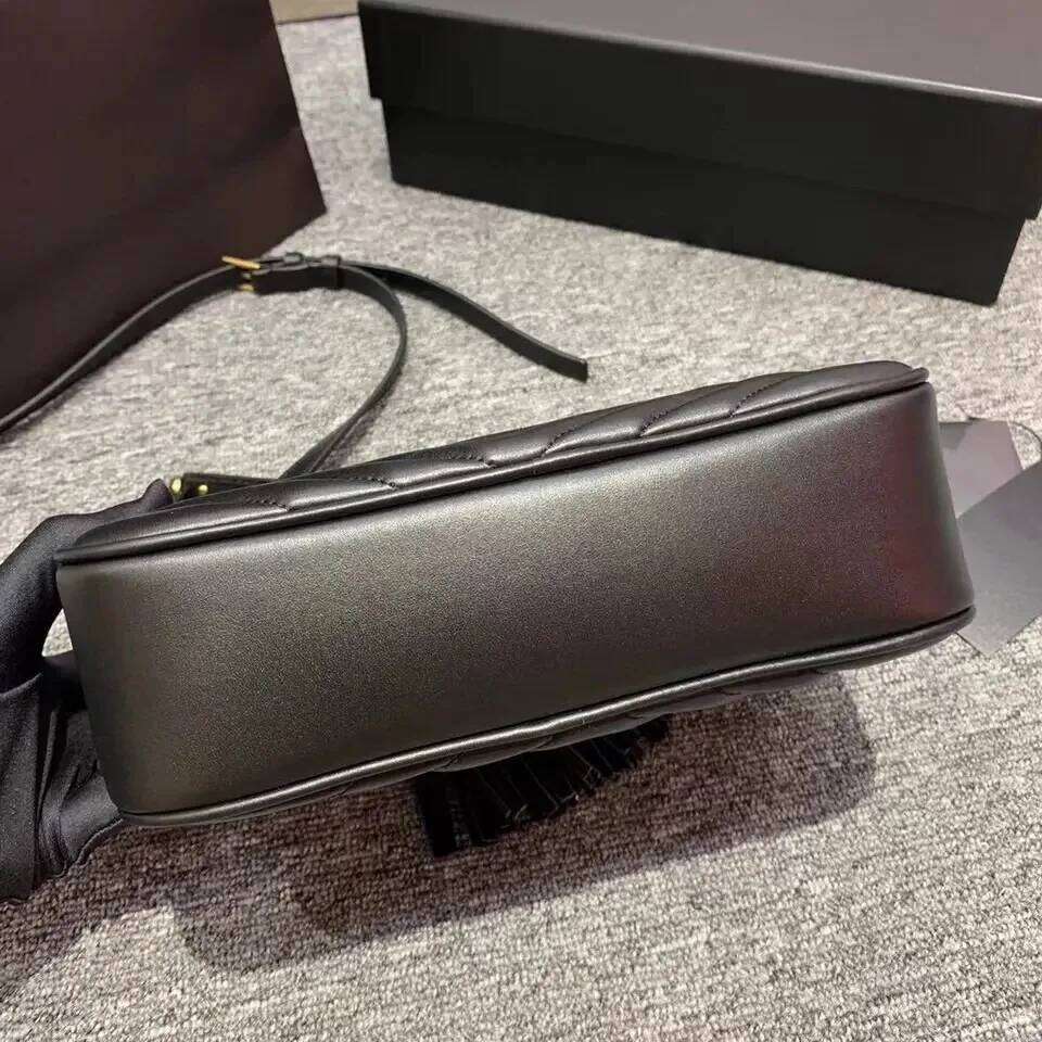 Fashionable Versatile Cow Leather Women's Small Square Crossbody Shoulder Bag Single Handle Wristlet For Camera