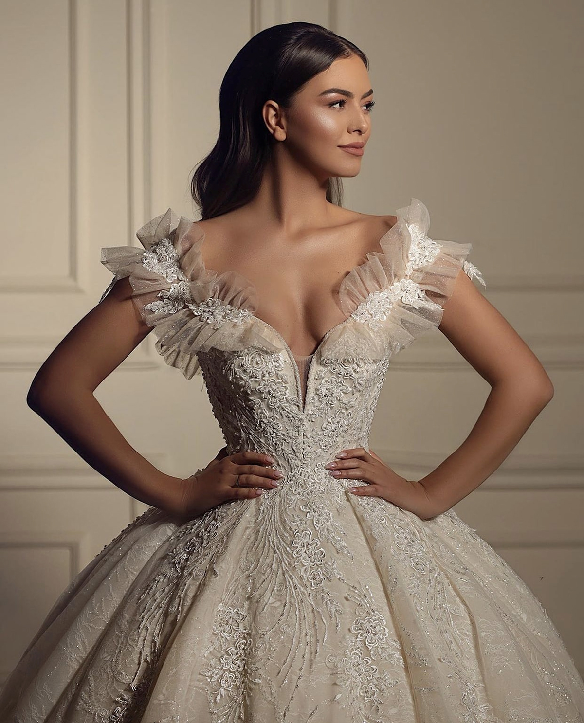 Fairy Ball Gown Wedding Dresses Off-the-shoulder Lace Up Appliques Lace Bridal Gowns Pleat Sweep Train Customized Events