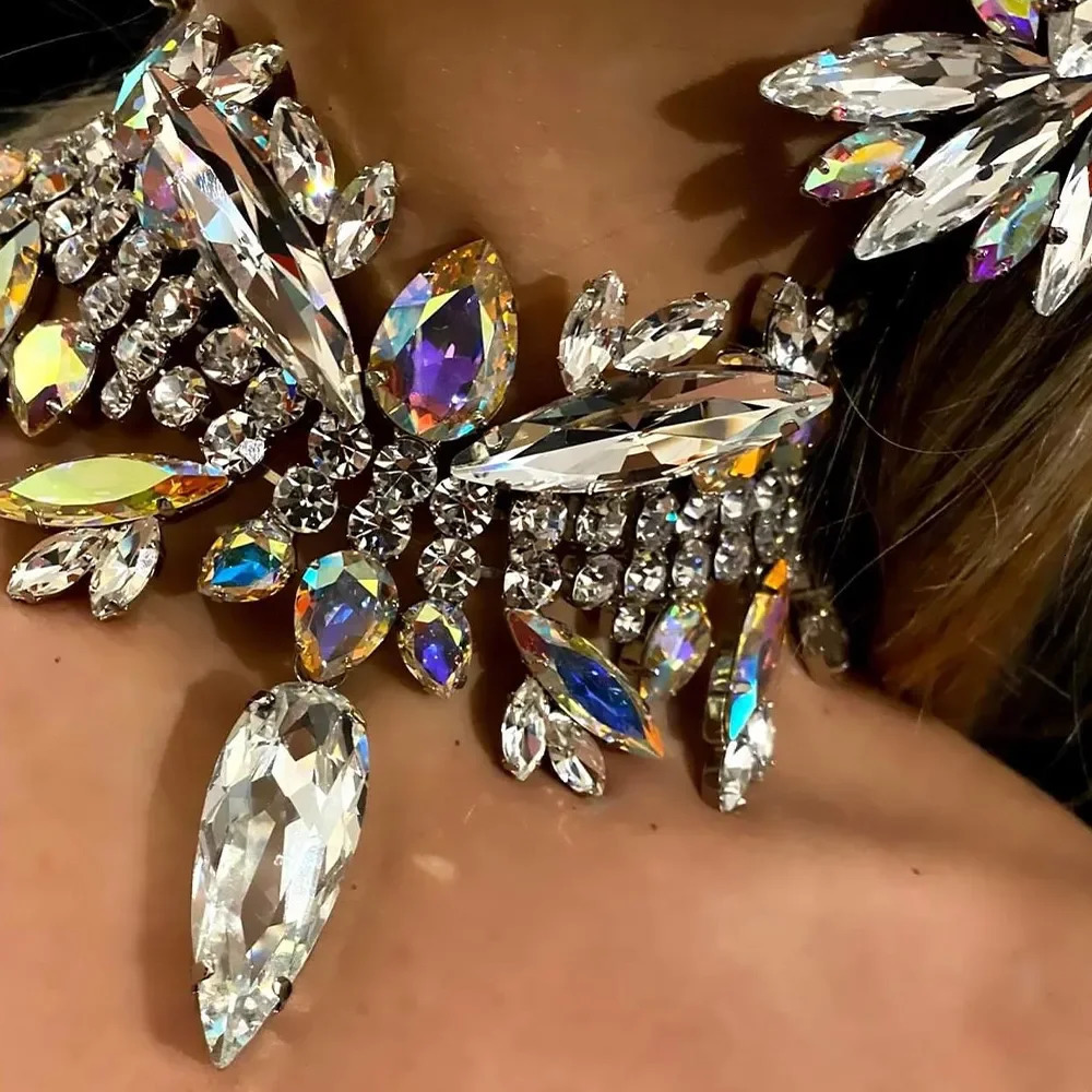 Elegant Bridal Exaggerated Crystal Choker Chain Statement Collar for Women Large Rhinestone Necklace Party Jewelry Gift 250716