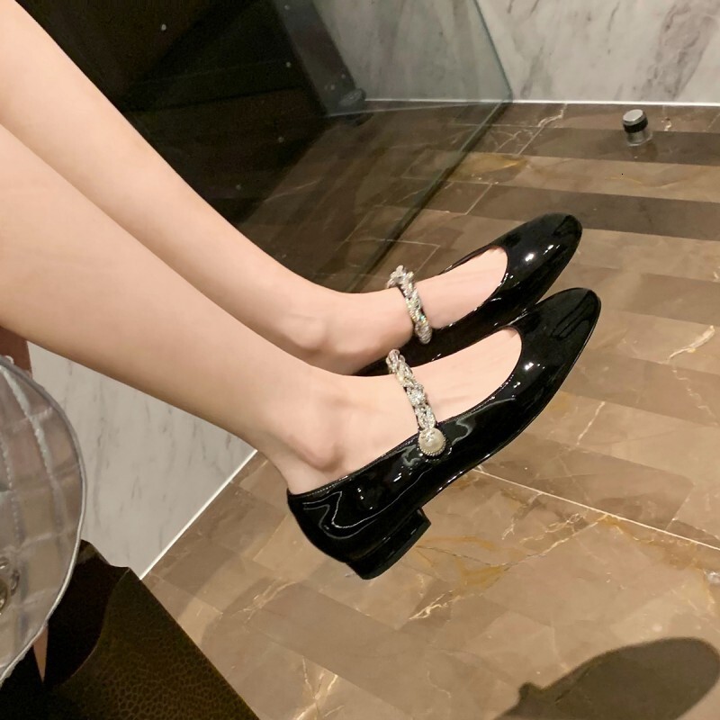 Grape Mom Studiolee Shallow Mouth One-Strap Pearl Single Small Chunky Heel Patent Leather Round Toe Mary Jane Shoes for Women ddmysaturn