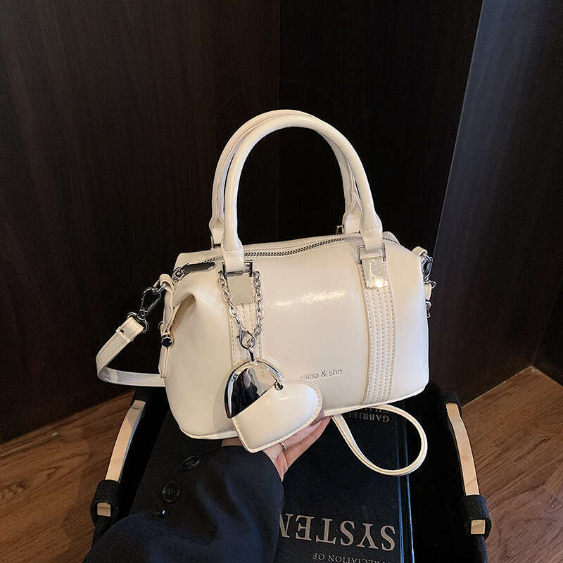 High-end Stylish Handheld Pillow for Women 2025 New Spring Summer Fashion Versatile Commuter Crossbody Small Bag