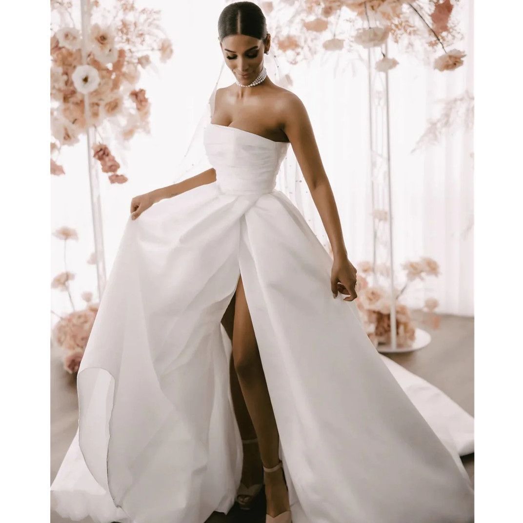 Pleat A Line Wedding Dress 2025 Side Slit Vestido De Noiva Satin Appliqued Women V Neck Bridal Gown Bridal Party Gowns Custom Made Beach Brides Gowns 