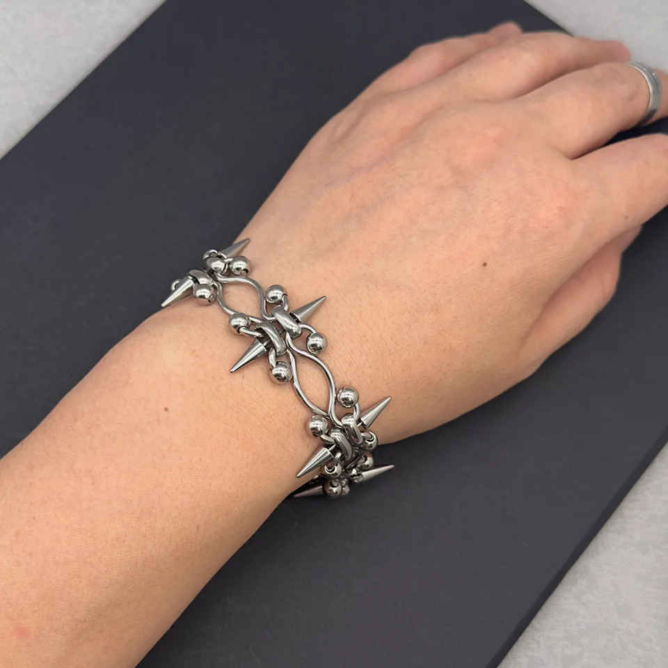 Handmade Punk Rock Piercing Spike Double Layer Chain Cross Choker for Women Men Grunge Fashion Stainless Steel Rivet Necklace 250716