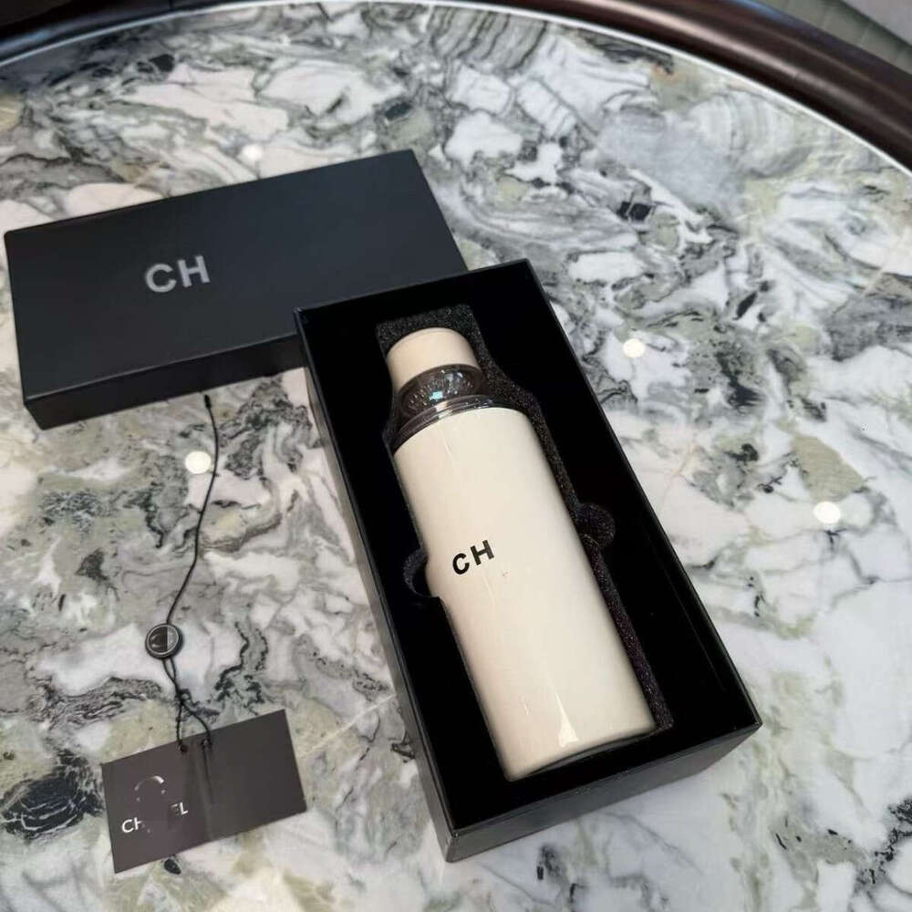 Travel Mug Stainless Steel Insulated Cup Water Bottle Portable Large Capacity 590Ml 255 547456