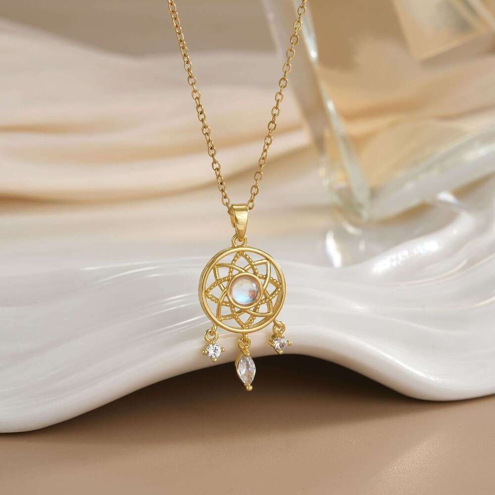 Hot Selling Fashion Copper Gold-Plated Dream Catcher Design Pendant Light Niche High-End Necklace Women's Jewelry 728