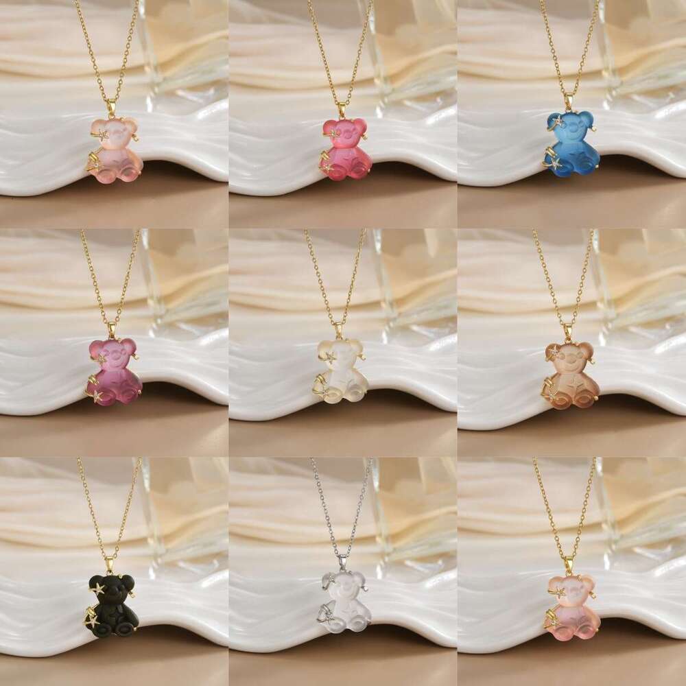 Jewelry INS Style Colorful Resin Bear Pendant Necklace Fashionable Versatile Titanium Steel Collarbone Chain 056